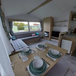 Apartment Woofles Luxury Caravan At Lido